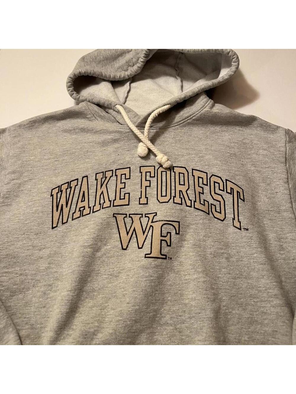 Y2K Wake Forest University Men's Small Sweatshirt